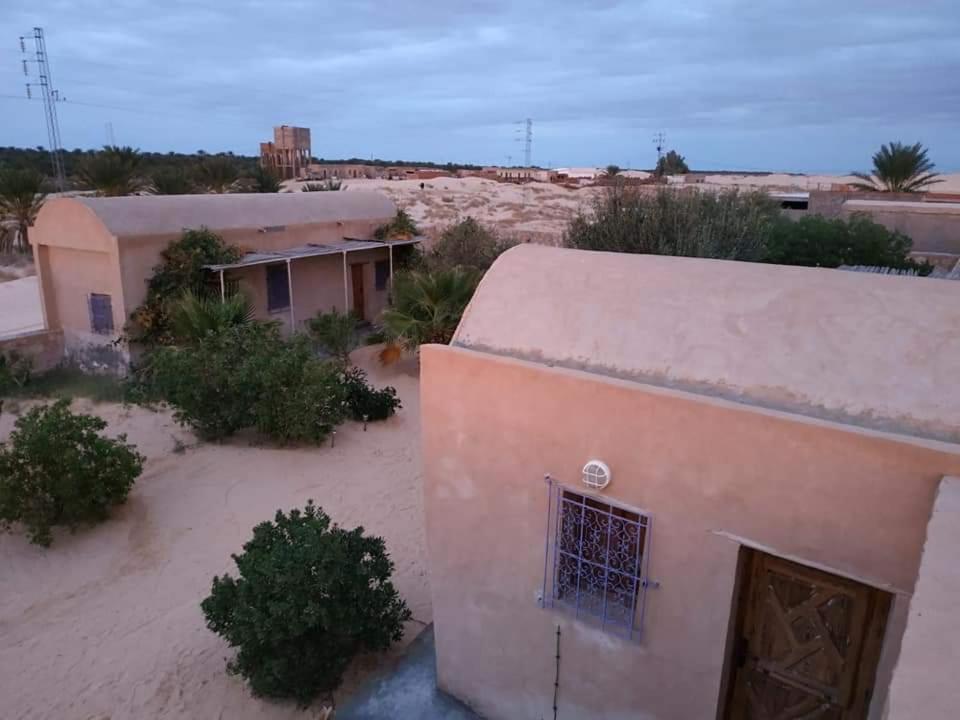 Grand Sud, La Maison De Sable Douz Exteriér fotografie