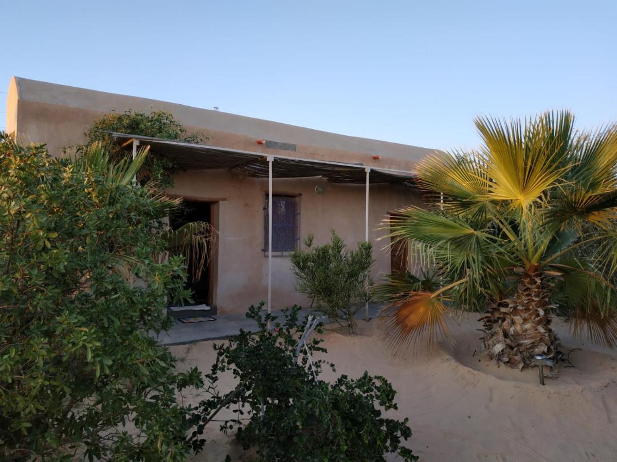 Grand Sud, La Maison De Sable Douz Exteriér fotografie